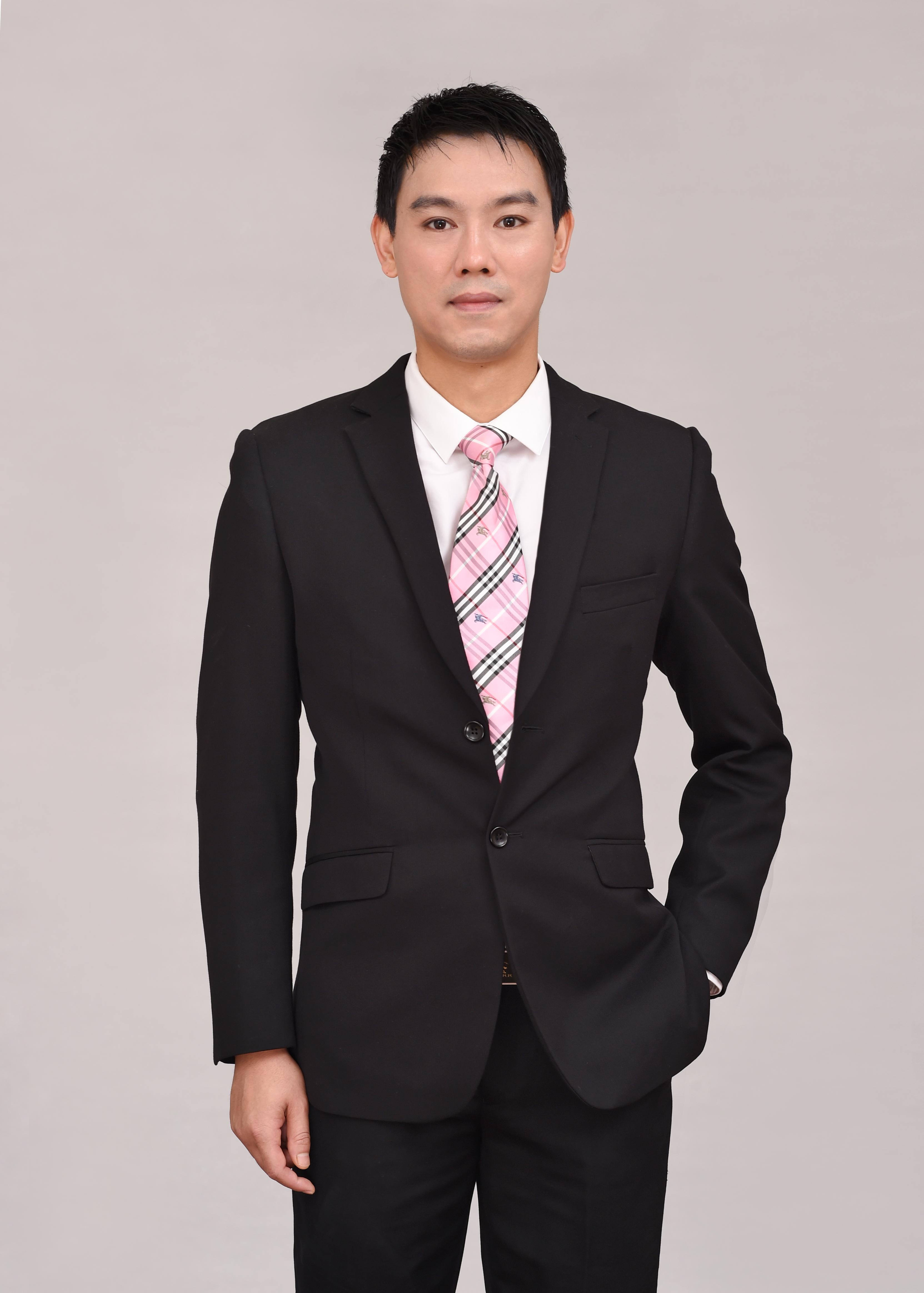 雷淑明 视觉与舞美负责人
